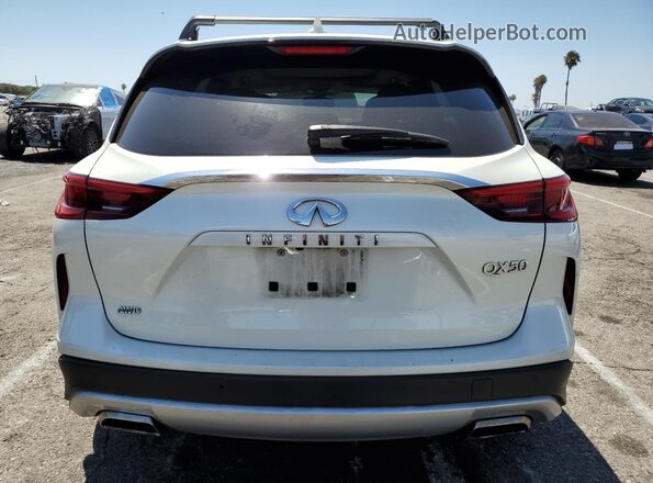 3PCAJ5M31LF113643 2020 INFINITI QX50 White Հետևի տեսք