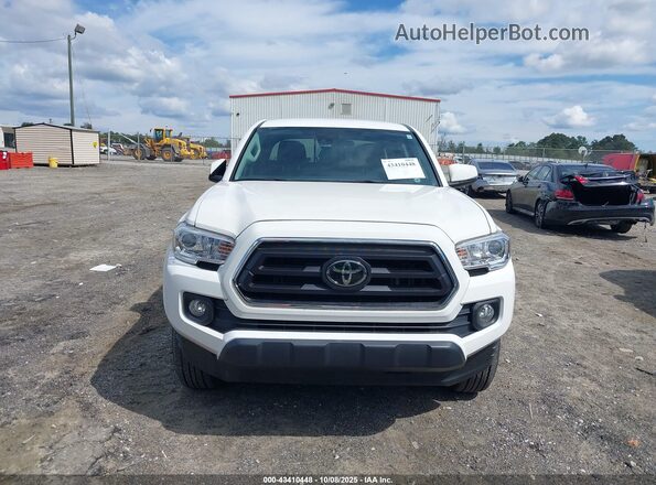 3TMAZ5CN9NM161174 2022 TOYOTA TACOMA White Вид щитка приладів