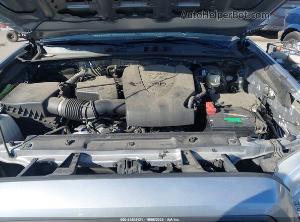 3TMBZ5DN6LM027450 2020 TOYOTA TACOMA Silver Widok z tyłu
