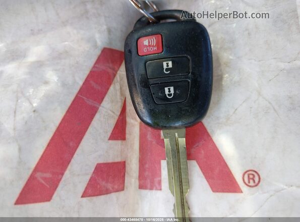 3TMCZ5AN3PM654637 2023 TOYOTA TACOMA White Vista del salpicadero
