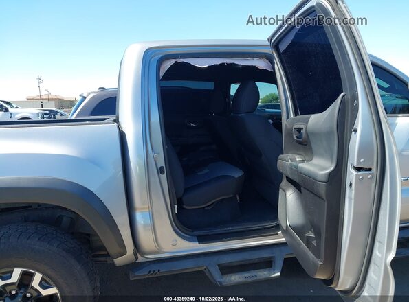 3TMCZ5AN6LM358988 2020 TOYOTA TACOMA Gray VIN կոդի պիտակի տեսք