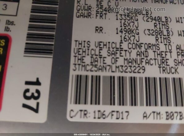 3TMCZ5AN7LM323229 2020 TOYOTA TACOMA Silver Вид підкапотного простору