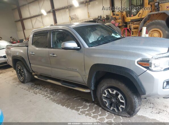 3TMCZ5AN7LM323229 2020 TOYOTA TACOMA Silver Вид задньої частини салону
