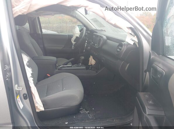 3TMCZ5AN7LM335459 2020 TOYOTA TACOMA Silver Вид салону спереду