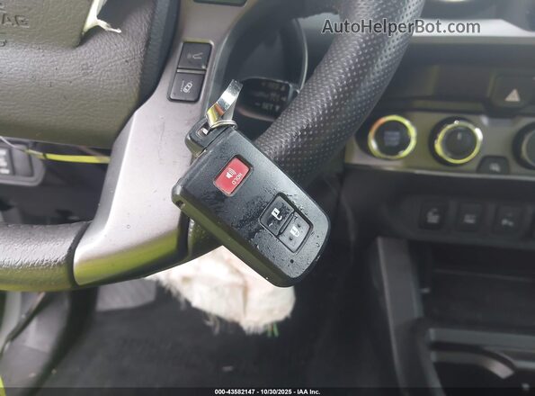 3TMCZ5AN7PM620989 2023 TOYOTA TACOMA Gray Dashboard view
