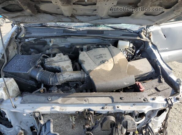 3TMDZ5BN9LM097293 2020 TOYOTA LE Silver უკანა სალონის ხედი