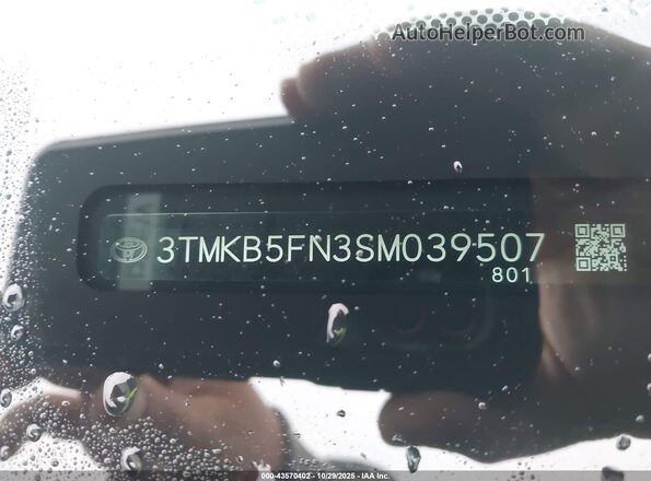3TMKB5FN3SM039507 2025 TOYOTA TACOMA Gray 