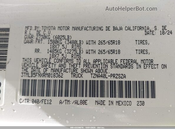 3TMLB5FNXRM018362 2024 TOYOTA TACOMA White Widok komory silnika