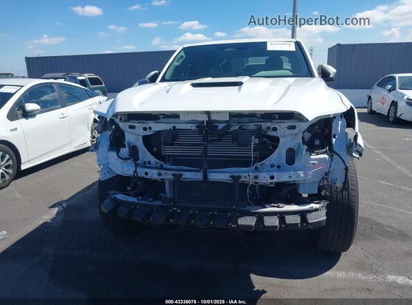 3TMLB5FNXRM018362 2024 TOYOTA TACOMA White Widok wnętrza z tyłu