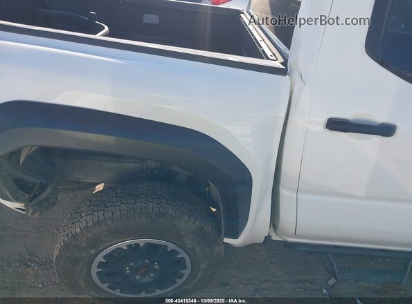 3TMLB5JN7RM064707 2024 TOYOTA TACOMA White Вид спереду