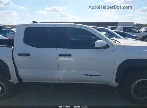 3TMLB5JN7RM064707 2024 TOYOTA TACOMA White Панорамний вид салону 360°