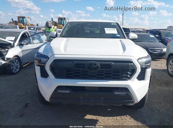 3TMLB5JN7RM064707 2024 TOYOTA TACOMA White Вид задньої частини салону