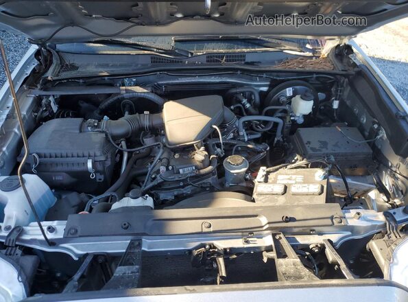 3TYAX5GN4NT035664 2022 TOYOTA LE Silver Вид задньої частини салону