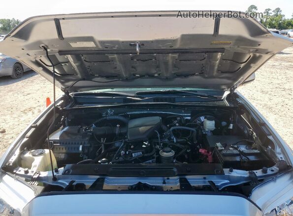 3TYAX5GN6NT039554 2022 TOYOTA LE Silver Rear interior view