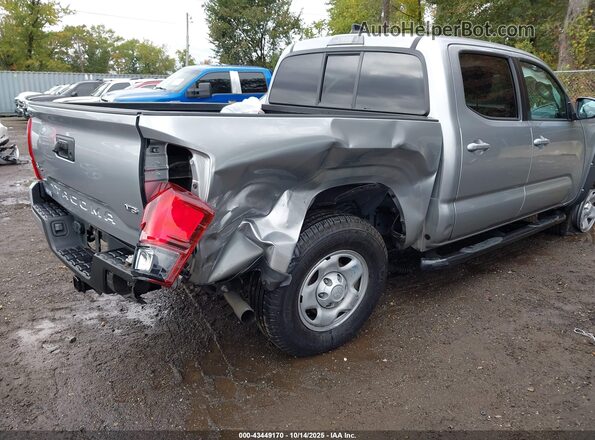 3TYCZ5AN2NT055469 2022 TOYOTA TACOMA Серебряный Вид спереди