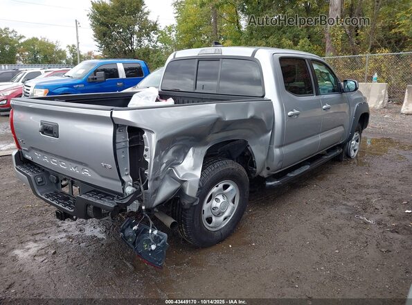 3TYCZ5AN2NT055469 2022 TOYOTA TACOMA Серебряный Задняя правая четверть