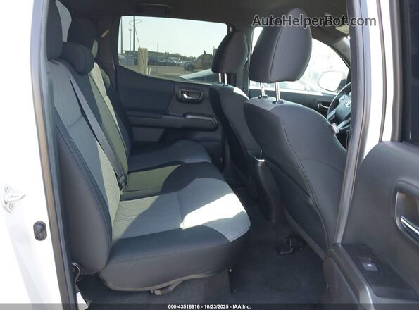 3TYCZ5AN4NT096329 2022 TOYOTA TACOMA White Вид наклейки з VIN-кодом