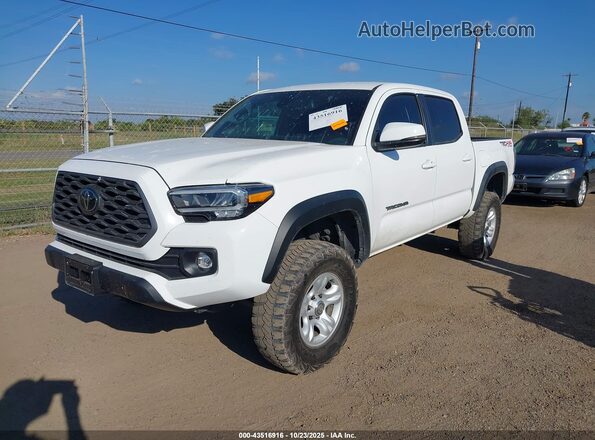 3TYCZ5AN4NT096329 2022 TOYOTA TACOMA White Передня ліва чверть