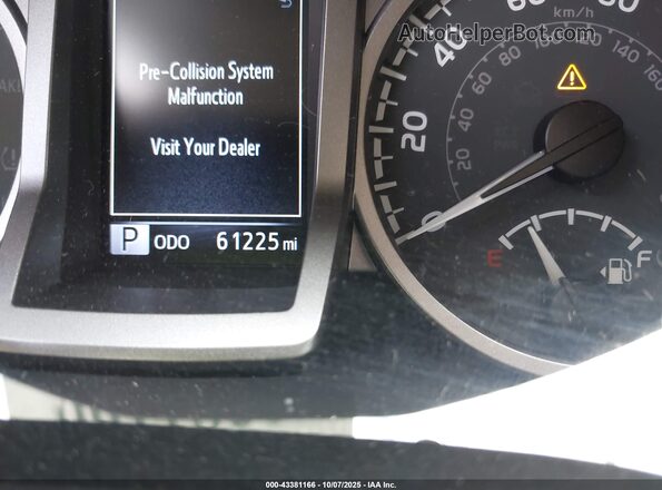 3TYCZ5AN6NT077233 2022 TOYOTA TACOMA Silver 