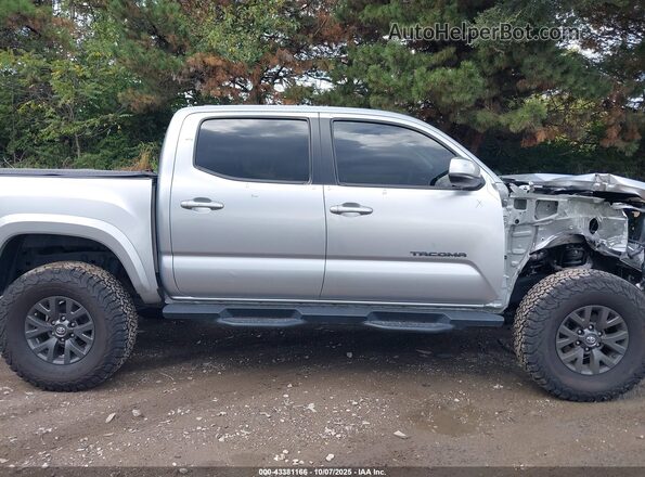 3TYCZ5AN6NT077233 2022 TOYOTA TACOMA Silver Սալոնի 360 աստիճան տեսք