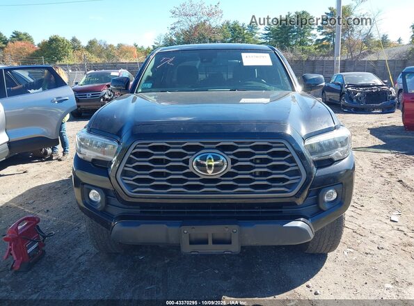 3TYDZ5BN2NT015749 2022 TOYOTA TACOMA Черный Вид задней части салона