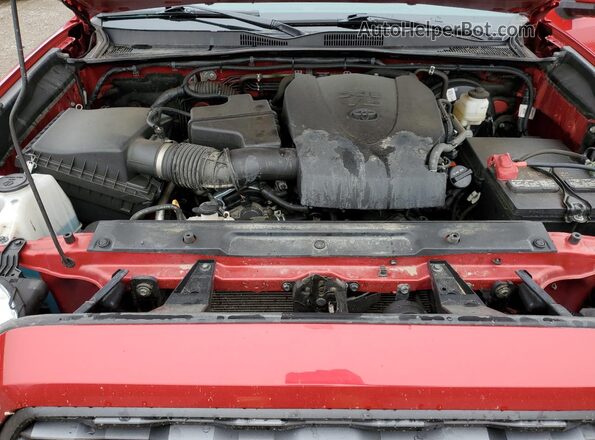 3TYDZ5BN5NT014515 2022 TOYOTA LE Red Vista interior trasera