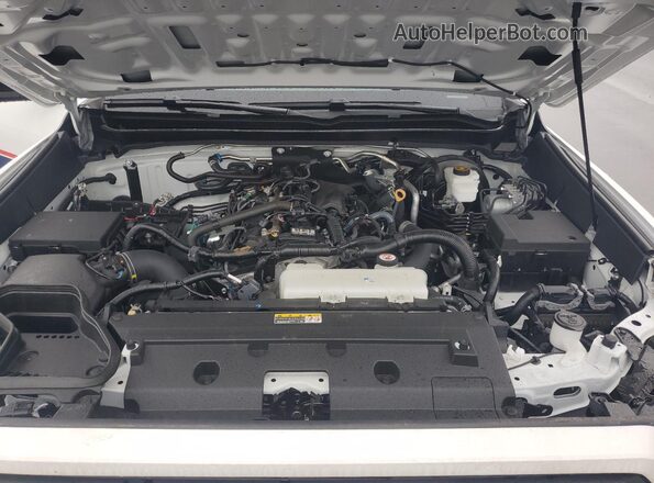 3TYJDAHN7ST019132 2025 TOYOTA TACOMA White Rear interior view