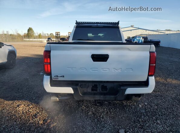 3TYLB5JN6RT040080 2024 TOYOTA LE White Rear view