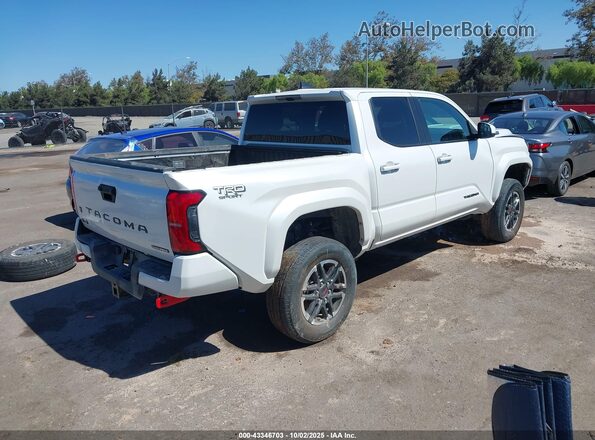 3TYLC5LN5ST028857 2025 TOYOTA TACOMA HYBRID White Trasero derecho