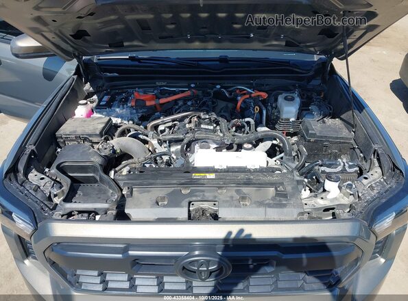 3TYLC5LN8ST024009 2025 TOYOTA TACOMA HYBRID Gold Rear view
