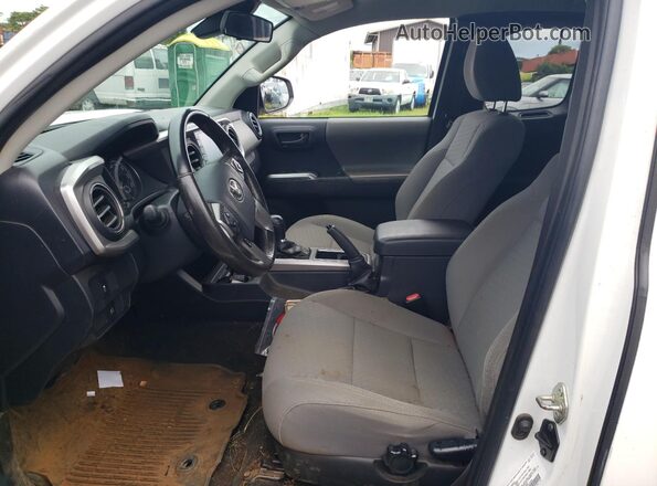 3TYSX5EN9LT002065 2020 TOYOTA TACOMA White Вид салону спереду