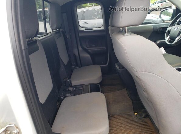 3TYSX5EN9LT002065 2020 TOYOTA TACOMA White Вид задніх сидінь
