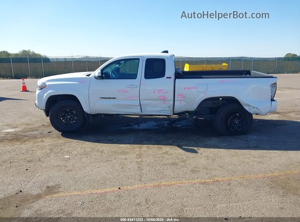 3TYSZ5AN8NT097401 2022 TOYOTA TACOMA White 