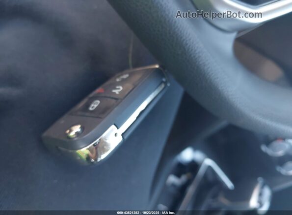 3VV0B7AX3NM097859 2022 VOLKSWAGEN TIGUAN Белый Вид панели приборов