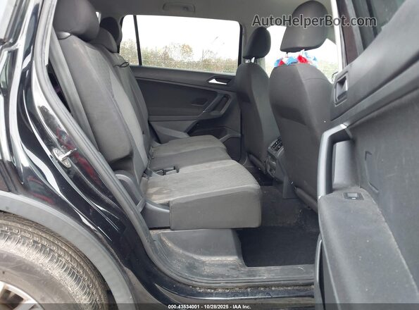 3VV1B7AX0LM082124 2020 VOLKSWAGEN TIGUAN Black VIN կոդի պիտակի տեսք