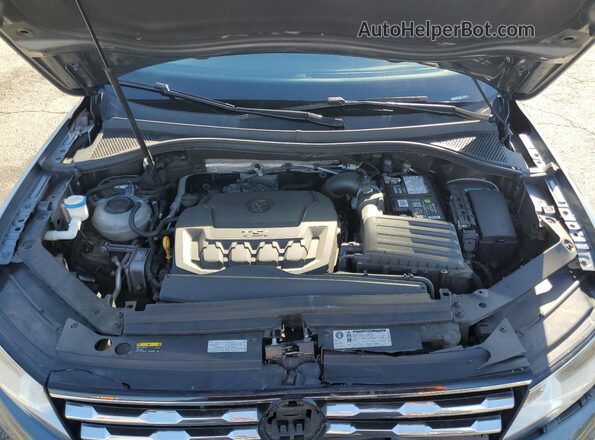 3VV1B7AX1JM031843 2018 VOLKSWAGEN TIGUAN Gray 