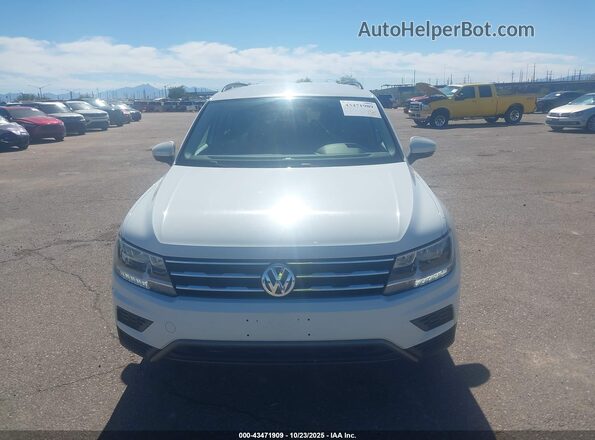 3VV1B7AX5LM091790 2020 VOLKSWAGEN TIGUAN White Rear interior view
