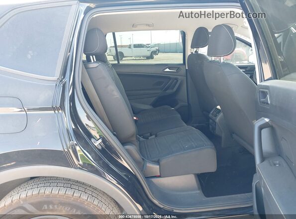 3VV1B7AX5NM111653 2022 VOLKSWAGEN TIGUAN Black Vista de la etiqueta del VIN