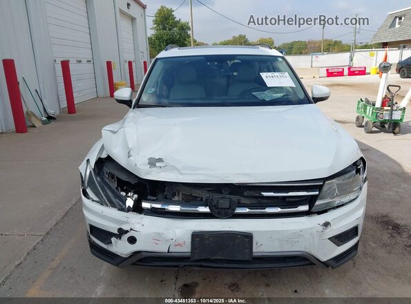 3VV2B7AX2LM006165 2020 VOLKSWAGEN TIGUAN White Instrument cluster view