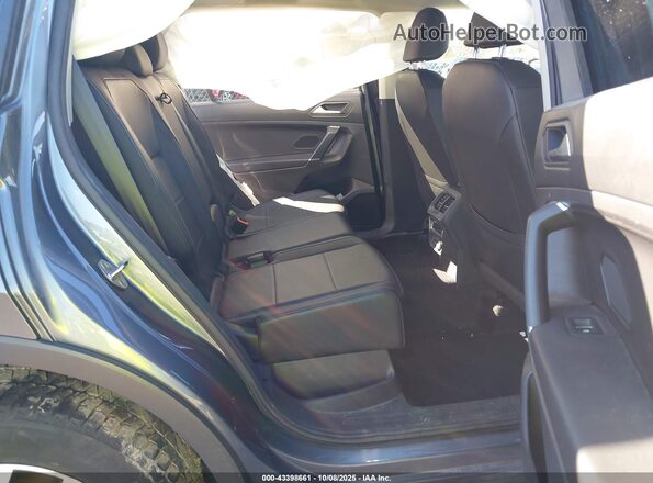 3VV2B7AX2LM136575 2020 VOLKSWAGEN TIGUAN Gray VIN sticker view
