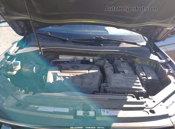 3VV2B7AX2LM136575 2020 VOLKSWAGEN TIGUAN Gray Rear view