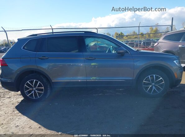 3VV2B7AX2LM136575 2020 VOLKSWAGEN TIGUAN Gray Rear interior view