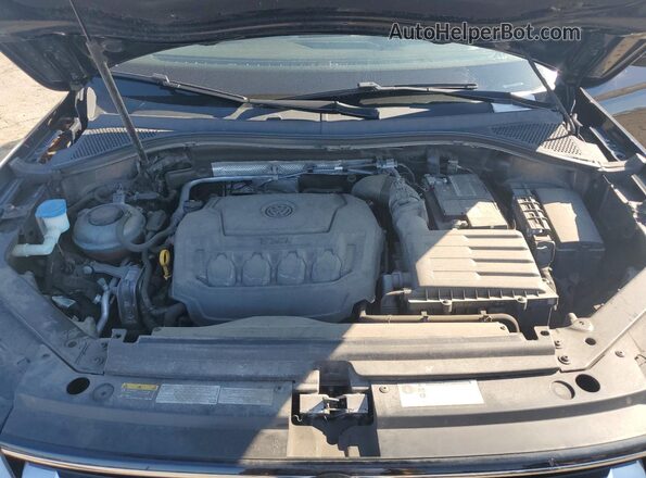 3VV2B7AX4LM136755 2020 VOLKSWAGEN TIGUAN Black Engine compartment view