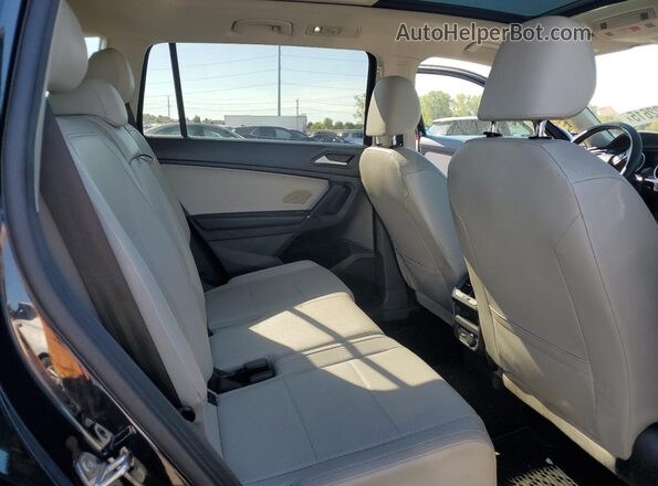 3VV2B7AX4LM136755 2020 VOLKSWAGEN TIGUAN Black Rear interior view