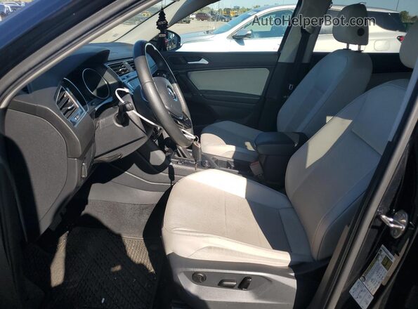 3VV2B7AX4LM136755 2020 VOLKSWAGEN TIGUAN Black Front interior view
