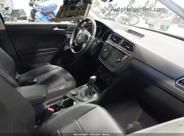 3VV2B7AX4MM030369 2021 VOLKSWAGEN TIGUAN Black 