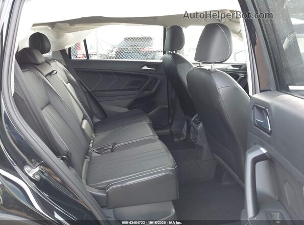 3VV2B7AX4NM102883 2022 VOLKSWAGEN TIGUAN Black VIN կոդի պիտակի տեսք