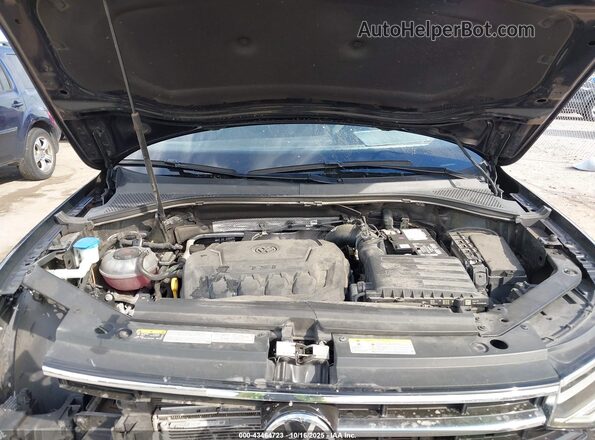 3VV2B7AX4NM102883 2022 VOLKSWAGEN TIGUAN Black Հետևի տեսք