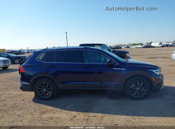 3VV2B7AX6NM005670 2022 VOLKSWAGEN TIGUAN Blue Widok wnętrza 360 stopni