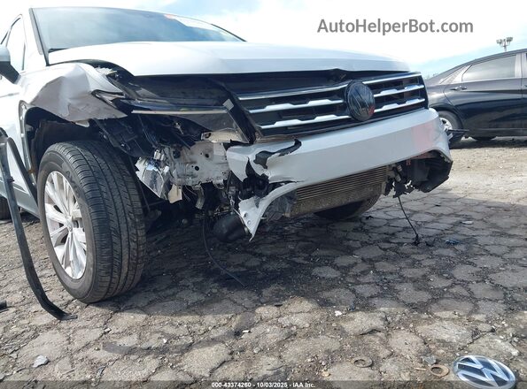 3VV2B7AX7KM048667 2019 VOLKSWAGEN TIGUAN White Front view